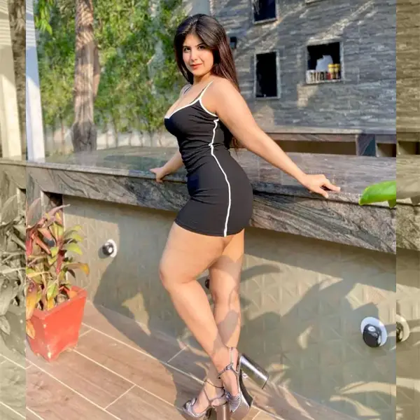 Sara Model Escorts Services Chennai